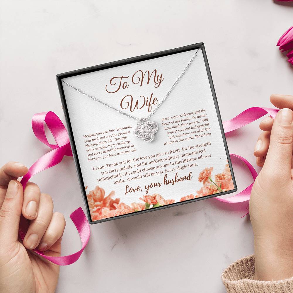 Love Knot Necklace - Vue 4